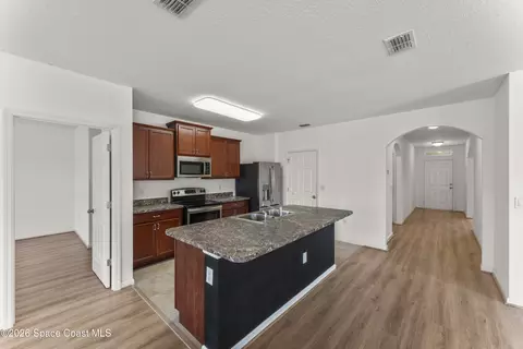 Entry Way - 2233 Mccormack Way, Melbourne, FL 32935 photo 5 of 6