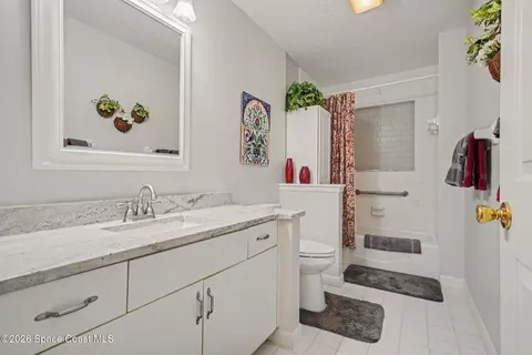 Bath - 1634 Frontier Dr, Melbourne, FL 32940 photo 1 of 3