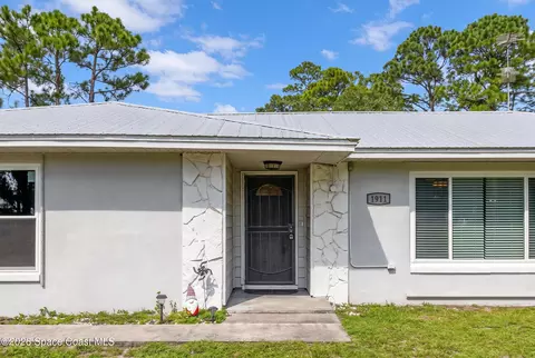 Exterior - 1911 Hurst Ct, Cocoa, FL 32926 photo 9 of 9