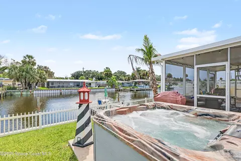 365 Needle Blvd, Merritt Island, FL 32953