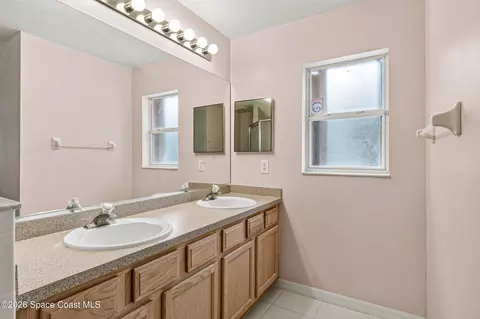 Bath - 3695 Laurens Ave, Malabar, FL 32950 photo 1 of 3