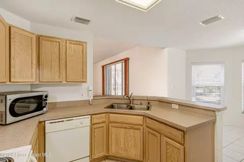 Kitchen - 3695 Laurens Ave, Malabar, FL 32950 photo 4 of 5