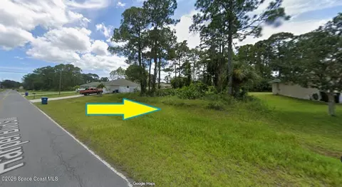 720 Harper Blvd SW, Palm Bay, FL 32908