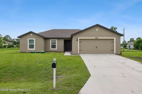 1498 Paramount Ave SE, Palm Bay, FL 32909