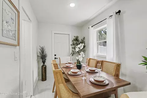 Dining - 990 Sparkman St, Melbourne, FL 32935 photo 1 of 1