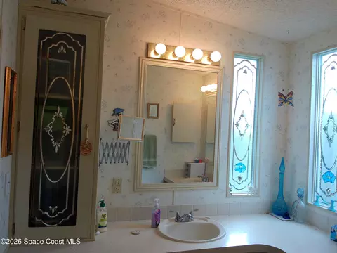Bath - 162 Florence Blvd, Debary, FL 32713 photo 9 of 9