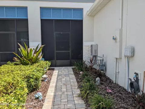 8085 Cache Creek Ln, Melbourne, FL 32940 photo 2