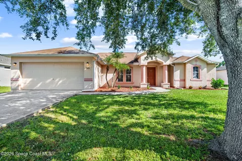 1263 Wadsworth St SE, Palm Bay, FL 32909