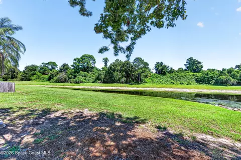 View/Area - 2410 Summer Brook St, Melbourne, FL 32940 photo 4 of 8