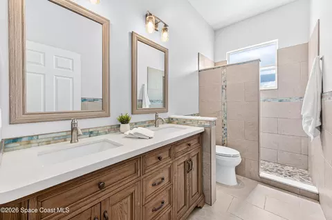 Bath - 2410 Summer Brook St, Melbourne, FL 32940 photo 5 of 5