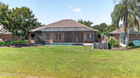 Exterior - 2410 Summer Brook St, Melbourne, FL 32940 photo 10 of 13
