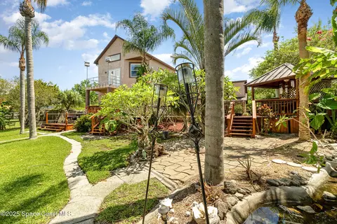 Exterior - 2101 Lance Blvd, Cocoa, FL 32926 photo 11 of 11