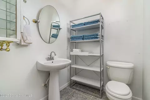 Bath - 2101 Lance Blvd, Cocoa, FL 32926 photo 6 of 6