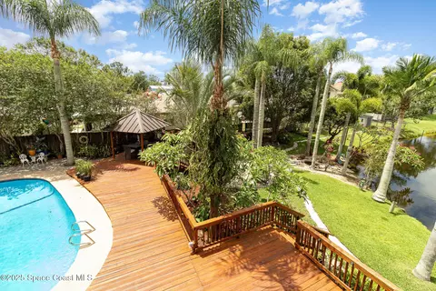 Exterior - 2101 Lance Blvd, Cocoa, FL 32926 photo 7 of 11