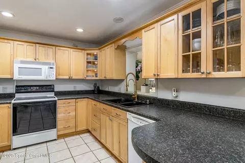 Kitchen - 2101 Lance Blvd, Cocoa, FL 32926 photo 1 of 3