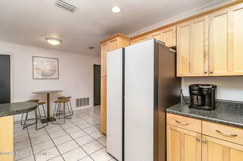 Kitchen - 2101 Lance Blvd, Cocoa, FL 32926 photo 3 of 3