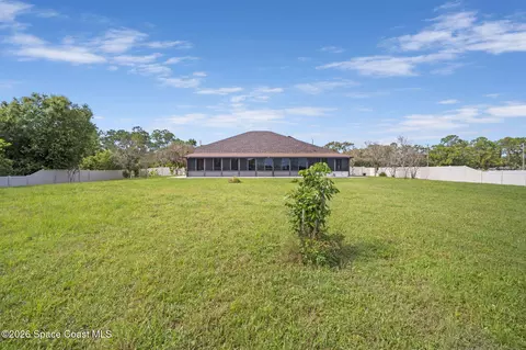 Exterior - 900 Hall Rd, Malabar, FL 32950 photo 6 of 6