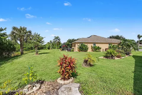Exterior - 4942 Mandolin Ct, Melbourne, FL 32940 photo 6 of 6