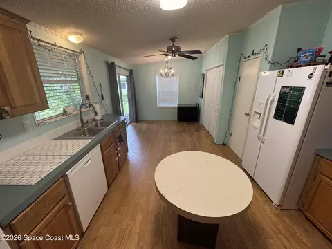 4773 Cambridge Dr, Mims, FL 32754 photo 9