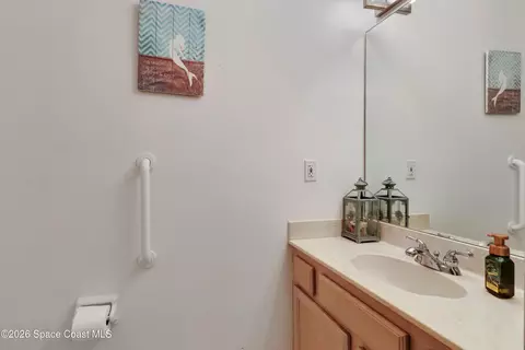Bath - 101 Coral Way E #2, Indialantic, FL 32903 photo 1 of 5