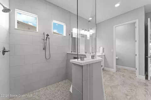 Bath - 8659 Tarpan Ct, Melbourne, FL 32940 photo 2 of 5