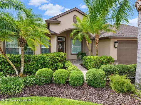 206 Broyles Dr SE, Palm Bay, FL 32909