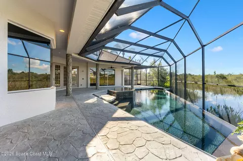 Exterior - 804 Chatsworth Dr, Melbourne, FL 32940 photo 10 of 18