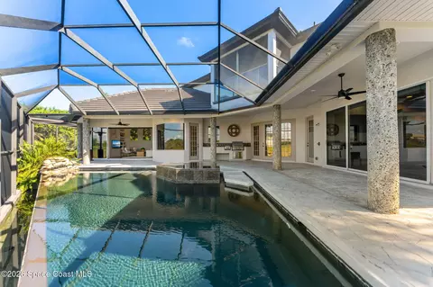 Exterior - 804 Chatsworth Dr, Melbourne, FL 32940 photo 6 of 18