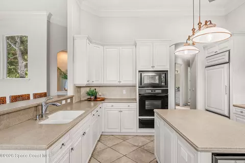 Kitchen - 804 Chatsworth Dr, Melbourne, FL 32940 photo 3 of 4