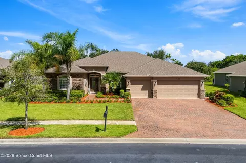 655 SE Gleneagles Dr SE, Palm Bay, FL 32909