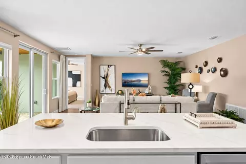Kitchen - 215 First Light Cir, Cocoa, FL 32922 photo 6 of 8
