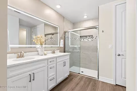 Bath - 215 First Light Cir, Cocoa, FL 32922 photo 2 of 4