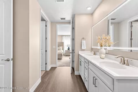 Entry Way - 215 First Light Cir, Cocoa, FL 32922 photo 6 of 7