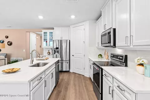 Kitchen - 215 First Light Cir, Cocoa, FL 32922 photo 2 of 8