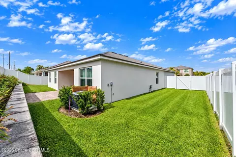 Exterior - 215 First Light Cir, Cocoa, FL 32922 photo 8 of 12