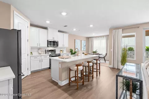 Kitchen - 215 First Light Cir, Cocoa, FL 32922 photo 5 of 8