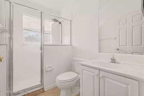 Bath - 1301 Olde Bailey Ln, West Melbourne, FL 32904 photo 1 of 2