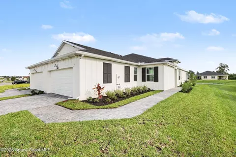 2488 Cyan Pl NW, Palm Bay, FL 32907