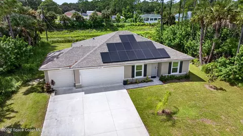 1568 Seeley Cir NW, Palm Bay, FL 32907