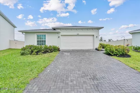 615 Dockside Dr SW, Palm Bay, FL 32908