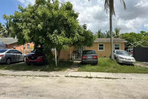 1360 NW 197th St, Miami Gardens, FL 33169