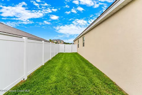 Exterior - 225 First Light Cir, Cocoa, FL 32922 photo 8 of 9