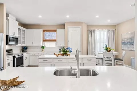 Kitchen - 225 First Light Cir, Cocoa, FL 32922 photo 3 of 7