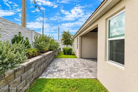Exterior - 225 First Light Cir, Cocoa, FL 32922 photo 4 of 9