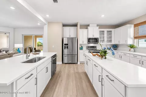Kitchen - 225 First Light Cir, Cocoa, FL 32922 photo 1 of 7