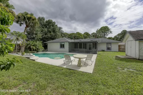 Exterior - 6800 Spring St, Cocoa, FL 32927 photo 6 of 9