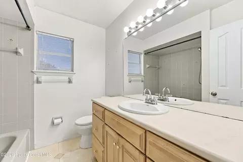 Bath - 6800 Spring St, Cocoa, FL 32927 photo 5 of 6