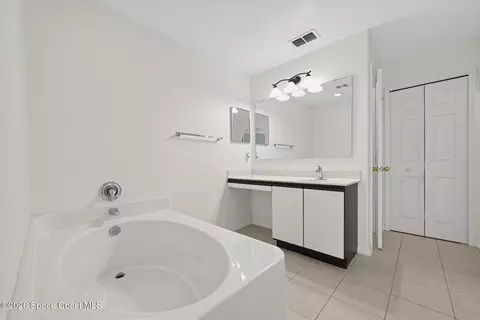 Bath - 2652 Reflections Pl, West Melbourne, FL 32904 photo 3 of 3