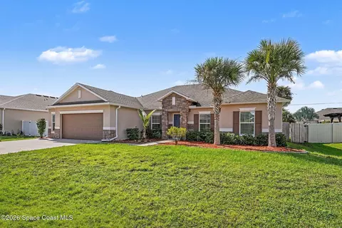 550 Dinner St NE, Palm Bay, FL 32907