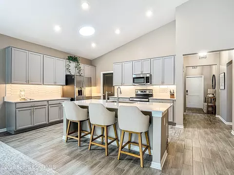 Kitchen - 4471 Holstein St, Saint Cloud, FL 34772 photo 9 of 9